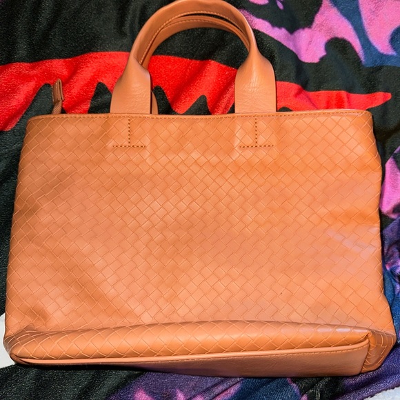 Universal Thread Paxton Tote Handbag Light Brown - Picture 3 of 6